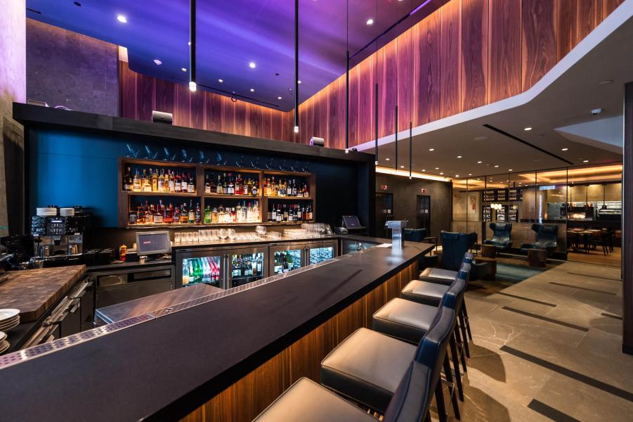 bar