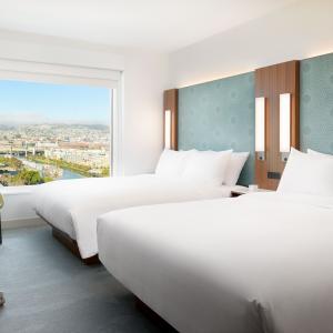 Deluxe 2 beds